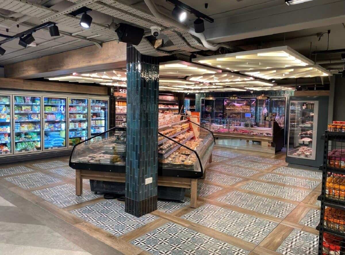 Hughes Supermarket — 1